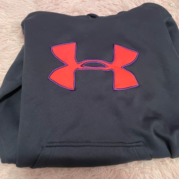 XS Small Women’s UA hoodie. Excellent condition. - Picture 2 of 2